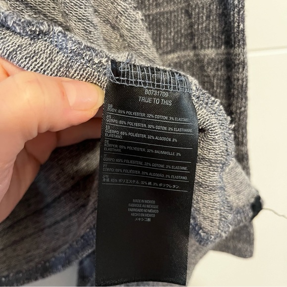 Volcom | Open Sweater - Picture 15 of 15